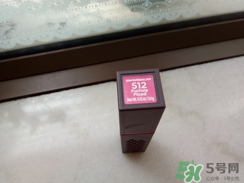 Burt's Bees小蜜蜂唇膏怎么樣?美國小蜜蜂唇膏好用嗎? Burt's Bees小蜜蜂唇膏怎么樣?美國小蜜蜂唇膏好用嗎?