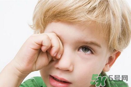 孩子為什么老眨眼睛？孩子總眨眼睛怎么回事？