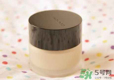 suqqu和cpb哪個好？suqqu和cpb粉霜哪個好？