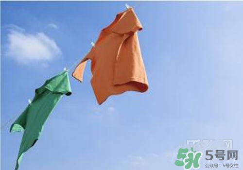 樟腦丸對嬰兒有害嗎？樟腦丸對寶寶有什么危害？