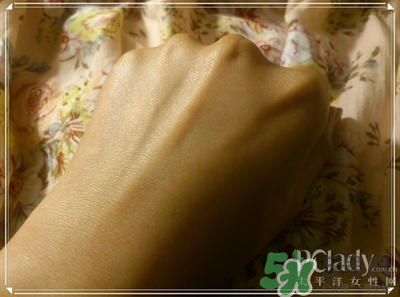 Trilogy玫瑰果油用法 趣樂活玫瑰果油怎么用 Trilogy玫瑰果油用法 趣樂活玫瑰果油怎么用