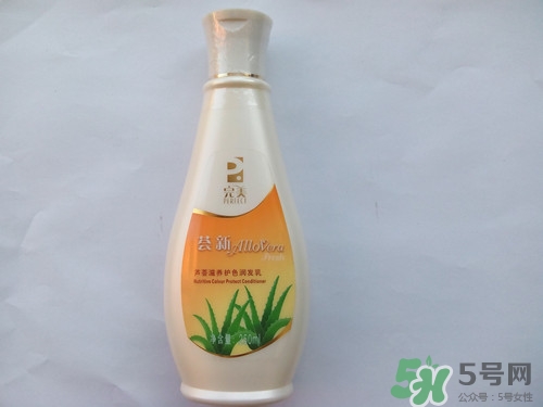 潤(rùn)發(fā)乳是護(hù)發(fā)素嗎?潤(rùn)發(fā)乳的作用有哪些 潤(rùn)發(fā)乳是護(hù)發(fā)素嗎?潤(rùn)發(fā)乳的作用有哪些