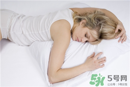 穿內(nèi)衣睡覺好不好?穿內(nèi)衣睡覺有什么壞處? 穿內(nèi)衣睡覺好不好?穿內(nèi)衣睡覺有什么壞處?