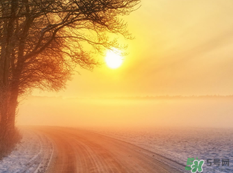 ?冬天空調(diào)開多少度合適？冬天空調(diào)制熱多少度合適？