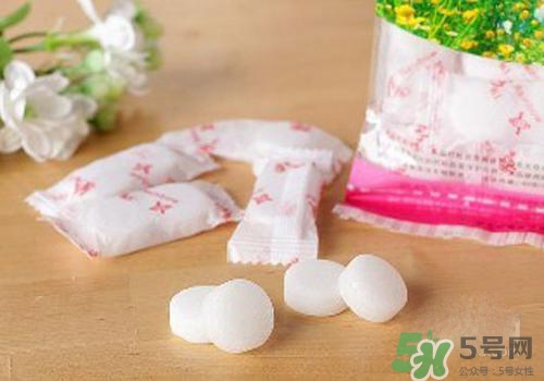 樟腦丸對跳蚤有用嗎？樟腦丸可以除跳蚤嗎？