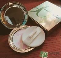 elegance極致歡顏蜜粉怎么樣？elegance蜜粉餅好用嗎？