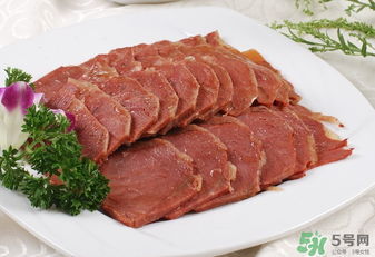 吃狗肉會(huì)得狂犬病嗎？吃狗肉會(huì)不會(huì)得狂犬??？