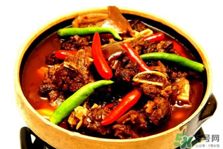 狗肉和什么一起吃最好？狗肉和什么一起燉好吃？