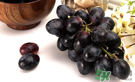 黑提孕婦能吃嗎?孕婦吃黑提對胎兒好嗎 黑提孕婦能吃嗎?孕婦吃黑提對胎兒好嗎