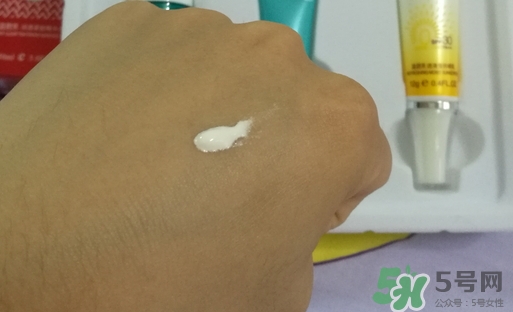 溫碧泉5號(hào)水怎么樣?溫碧泉5號(hào)水好用嗎? 溫碧泉5號(hào)水怎么樣?溫碧泉5號(hào)水好用嗎?