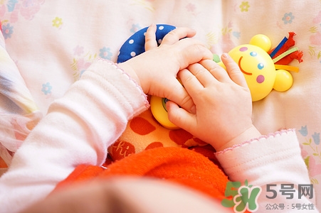 寶寶維生素ad什么時候吃最好?維生素ad有副作用嗎 寶寶維生素ad什么時候吃最好?維生素ad有副作用嗎