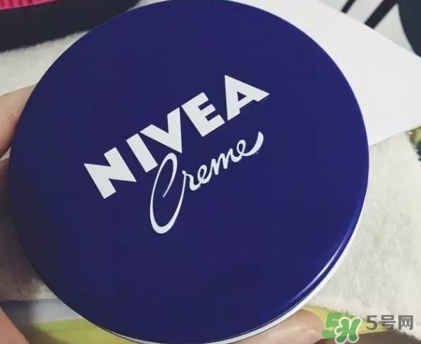 妮維雅小藍(lán)罐是什么?妮維雅小藍(lán)罐怎么樣? 妮維雅小藍(lán)罐是什么?妮維雅小藍(lán)罐怎么樣?