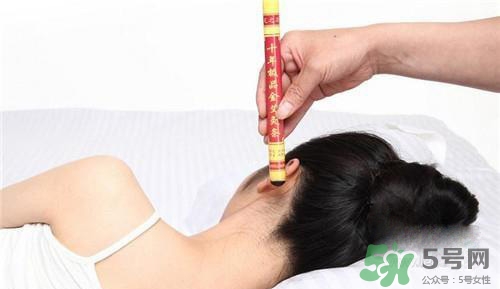 頭發(fā)沒(méi)干睡覺(jué)頭疼怎么辦？頭發(fā)沒(méi)干睡覺(jué)頭疼怎么緩解