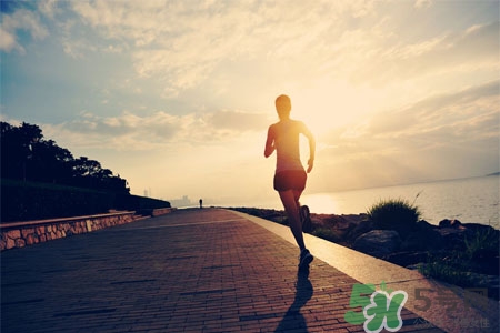 冬天跑步不出汗會影響健康嗎？冬天跑步不出汗怎么辦？