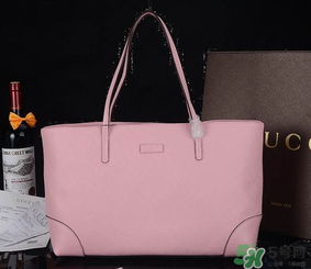 coach和mk包包哪個(gè)好？mk和coach哪個(gè)檔次高？