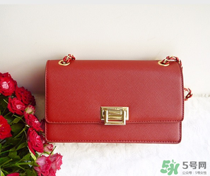 ck包包是什么檔次？ck包包價(jià)格一般多少錢？