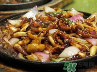 魷魚身上的黑皮能吃嗎?魷魚須的黑皮怎么處理 魷魚身上的黑皮能吃嗎?魷魚須的黑皮怎么處理