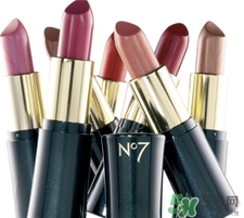 唇膏開封后可以用多久?唇膏開封了保質(zhì)期多久? 唇膏開封后可以用多久?唇膏開封了保質(zhì)期多久?