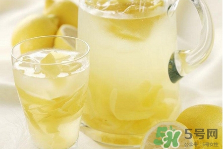 檸檬水可以用熱水泡嗎？檸檬水用涼水泡還是熱水泡？