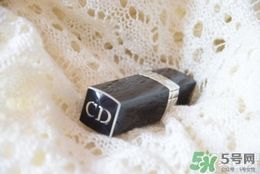 迪奧烈焰藍(lán)金唇膏試色與色號(hào)推薦_迪奧烈焰藍(lán)金唇膏999試色 迪奧烈焰藍(lán)金唇膏試色與色號(hào)推薦_迪奧烈焰藍(lán)金唇膏999試色