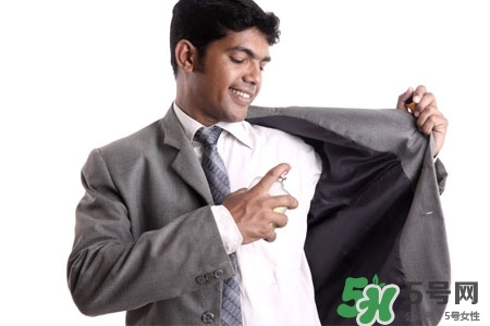 男士冬天用什么香水？四款冬日新款男士香水推薦