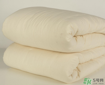 冬天蓋幾斤被子？冬天被子一般幾斤？