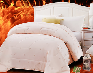 冬天蓋什么被子保暖又舒服？冬天蓋蠶絲被暖和嗎？