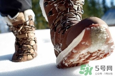 下雪天開車容易打滑嗎？下雪天開車怎么防滑？