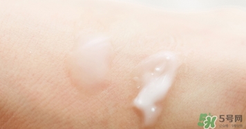 悅詩風(fēng)吟熔巖海水系列真假 悅詩風(fēng)吟小藍(lán)瓶真假 悅詩風(fēng)吟熔巖海水系列真假 悅詩風(fēng)吟小藍(lán)瓶真假