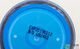 悅詩風(fēng)吟熔巖海水系列真假 悅詩風(fēng)吟小藍(lán)瓶真假 悅詩風(fēng)吟熔巖海水系列真假 悅詩風(fēng)吟小藍(lán)瓶真假