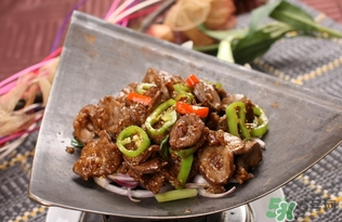 豬腰子里面白色物能吃嗎？豬腰子里的白色能吃嗎？