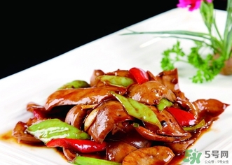 豬腰子里面白色物能吃嗎？豬腰子里的白色能吃嗎？