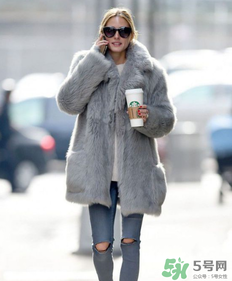 冬天穿什么衣服保暖？冬天穿什么衣服好看？