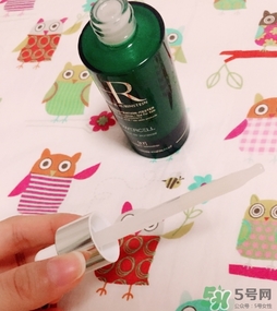赫蓮娜綠寶瓶怎么用？赫蓮娜綠寶瓶精華使用方法