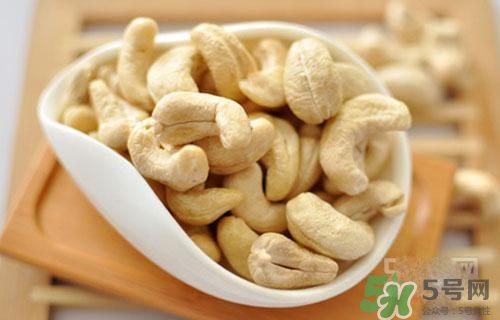 腰果是生吃好還是熟吃好？腰果生吃熟吃哪個更好吃更營養(yǎng)？