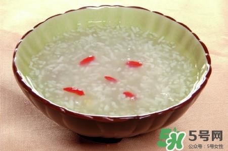 米酒變酸是怎么回事？米酒酸了應(yīng)該怎么辦？