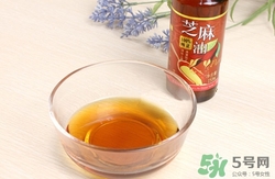 吃香油有什么好處?香油的功效與作用 吃香油有什么好處?香油的功效與作用