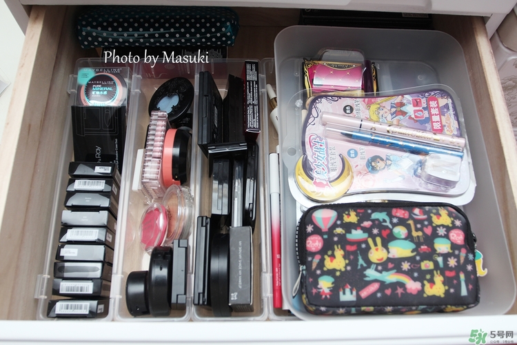 怎么整理收納自己的化妝品?化妝品收納技巧 怎么整理收納自己的化妝品?化妝品收納技巧