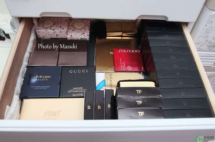 怎么整理收納自己的化妝品?化妝品收納技巧 怎么整理收納自己的化妝品?化妝品收納技巧