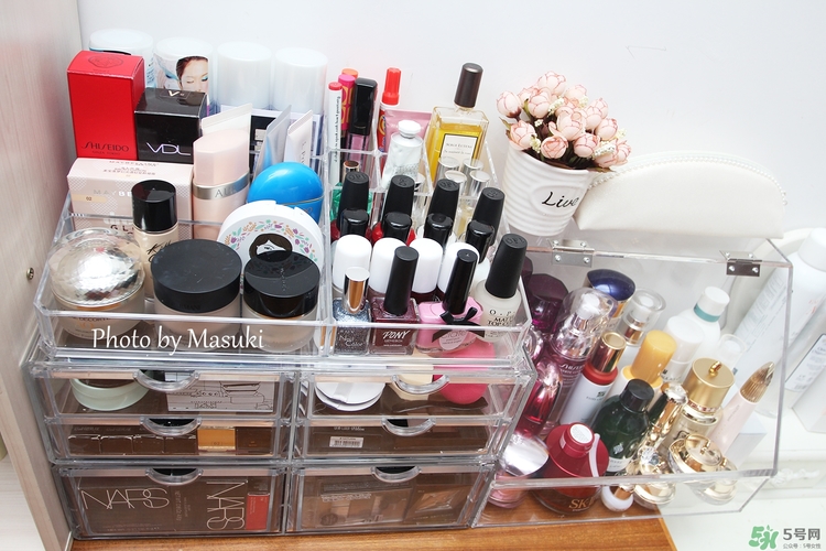 怎么整理收納自己的化妝品?化妝品收納技巧 怎么整理收納自己的化妝品?化妝品收納技巧