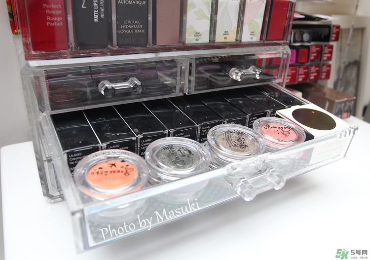 怎么整理收納自己的化妝品?化妝品收納技巧 怎么整理收納自己的化妝品?化妝品收納技巧