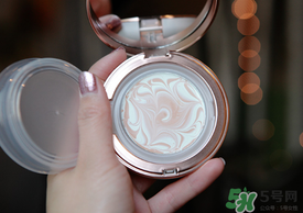 age20s和赫拉哪個好用？愛敬氣墊和赫拉哪個好？