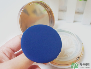 愛敬和luna哪個好？age20s和luna的區(qū)別