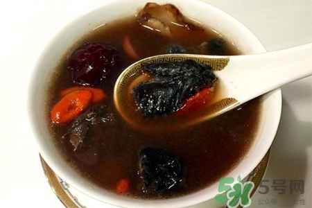 睡眠不好喝什么湯好？失眠喝什么湯好？