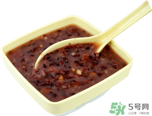 坐月子可以吃黑米粥嗎?坐月子吃黑米粥好嗎 坐月子可以吃黑米粥嗎?坐月子吃黑米粥好嗎