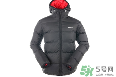 冬天穿棉襖暖和嗎？棉服冬天穿保暖嗎？