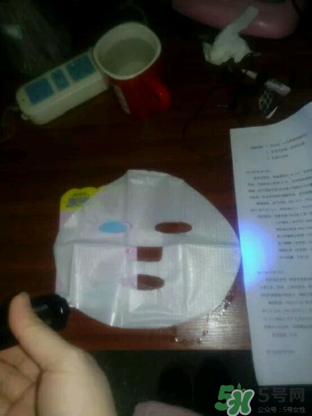 我的心機黑面膜有熒光劑嗎？我的心機黑面膜怎么樣？