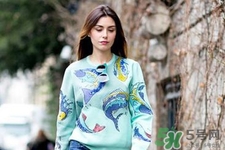 衛(wèi)衣能貼身穿嗎？套頭衛(wèi)衣可以貼身穿嗎？