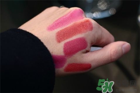 紀(jì)梵希2017春夏限量唇膏色號(hào) 紀(jì)梵希2017春夏限定唇膏試色 紀(jì)梵希2017春夏限量唇膏色號(hào) 紀(jì)梵希2017春夏限定唇膏試色