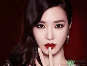 圣羅蘭唇釉和阿瑪尼唇釉哪個(gè)好？ysl和阿瑪尼唇釉哪個(gè)好？